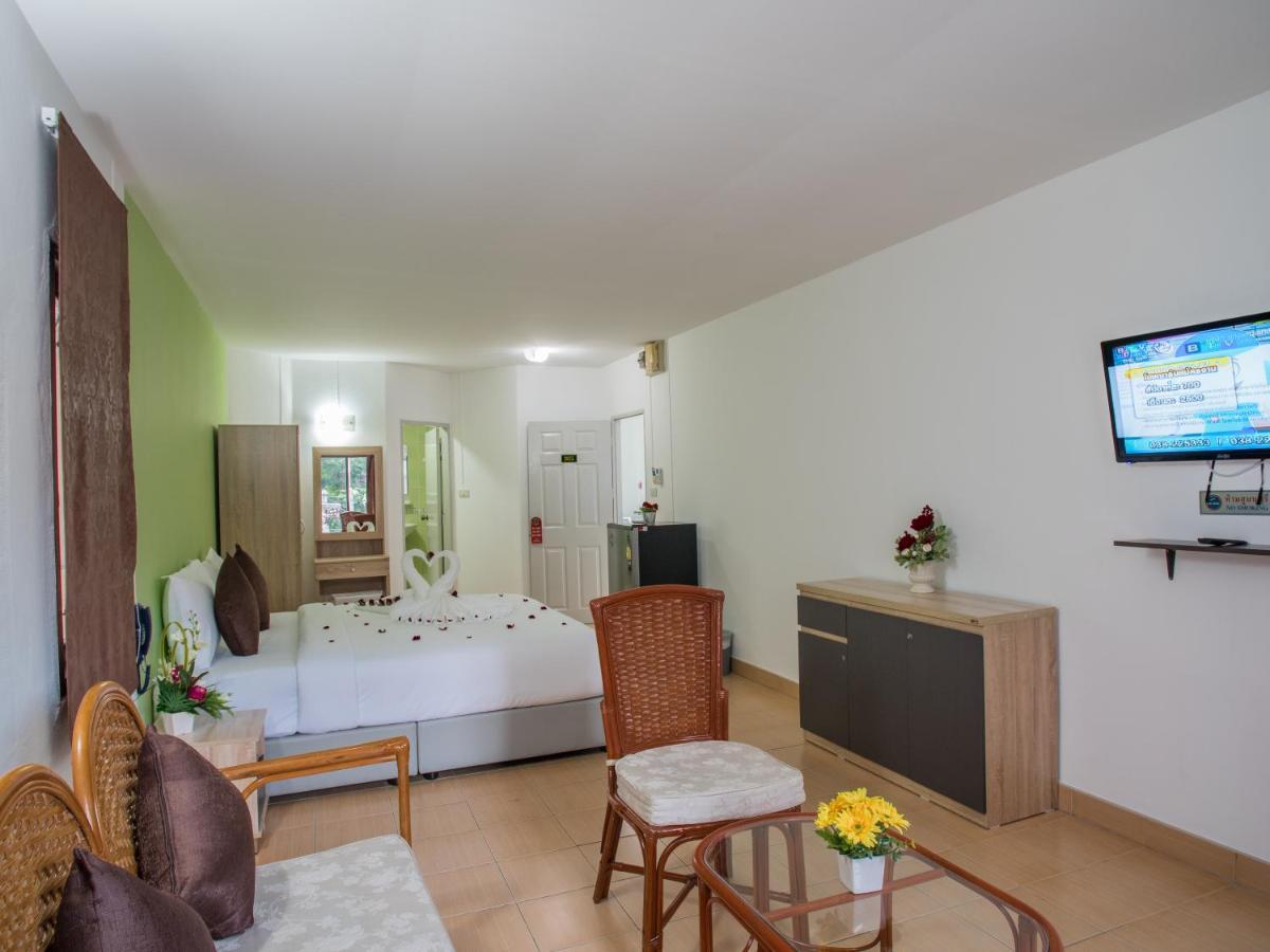 Tj Guesthouse Pattaya Εξωτερικό φωτογραφία