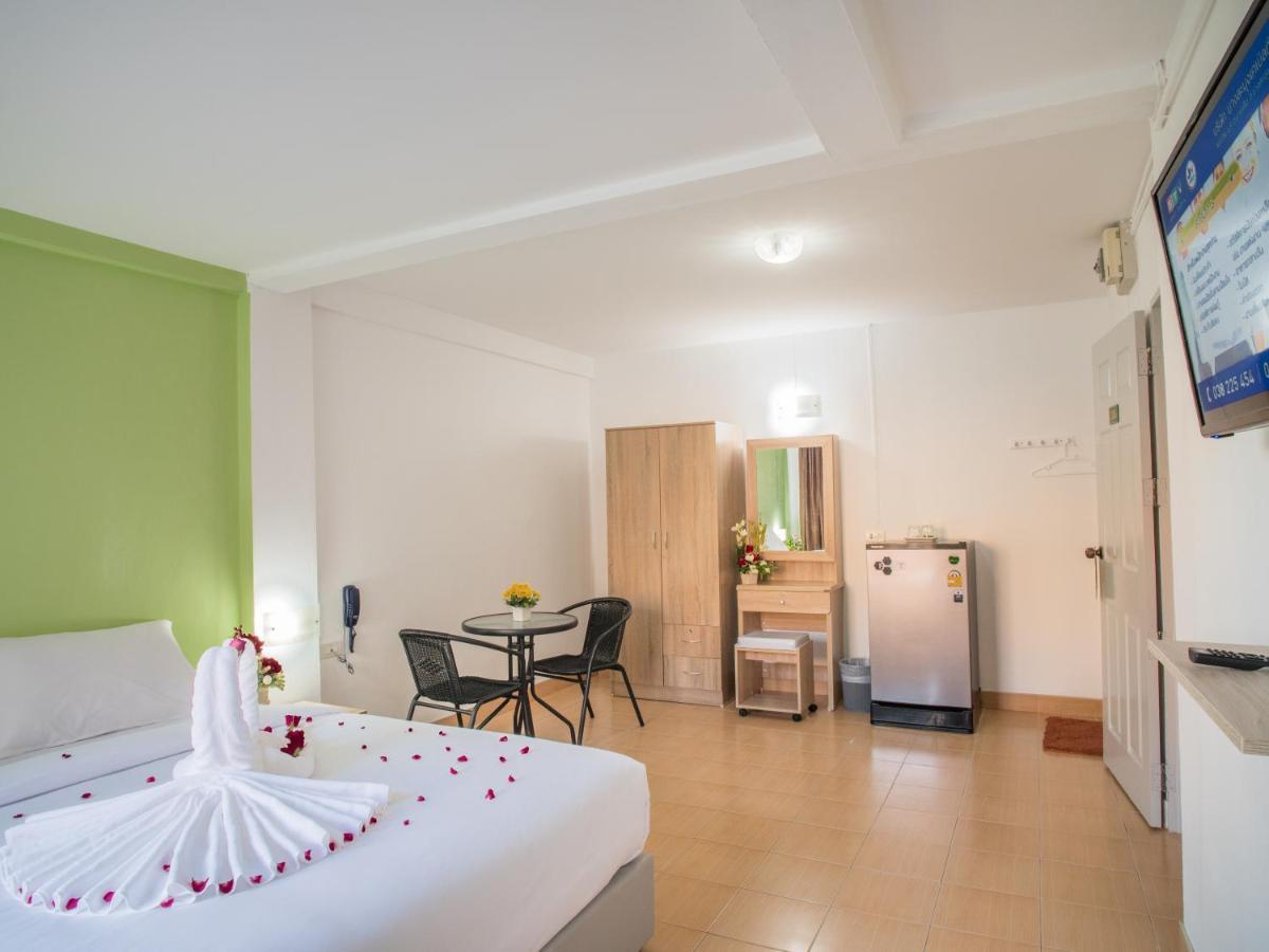 Tj Guesthouse Pattaya Εξωτερικό φωτογραφία