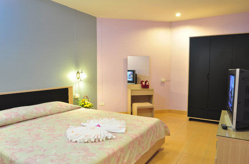 Tj Guesthouse Pattaya Εξωτερικό φωτογραφία