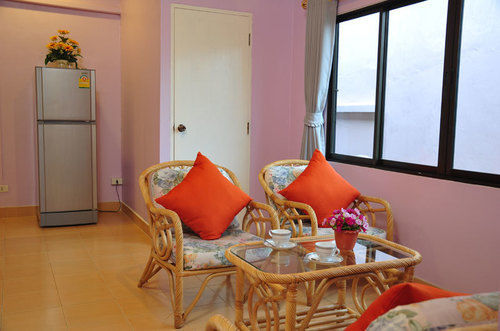 Tj Guesthouse Pattaya Εξωτερικό φωτογραφία